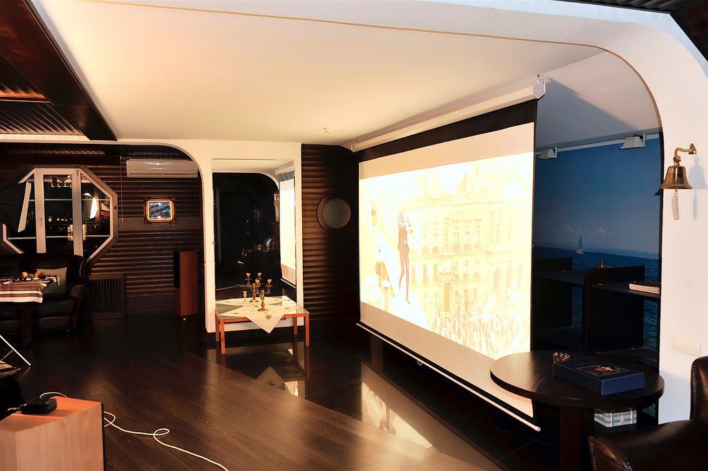 The Sky Loft Apartment Kyiv Exterior photo